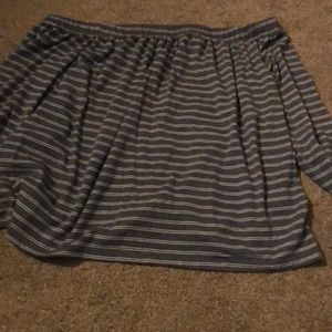 Off the shoulder long sleeve bell top